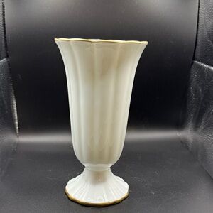 Christian Dior “ Art of the Table” Vase